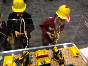 Nuclear waste crane challenge at Lancashire Science Festival 2016